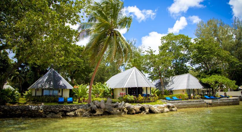 The Warwick Fiji Hotel Korolevu  Exterior photo Bungalows at the resort