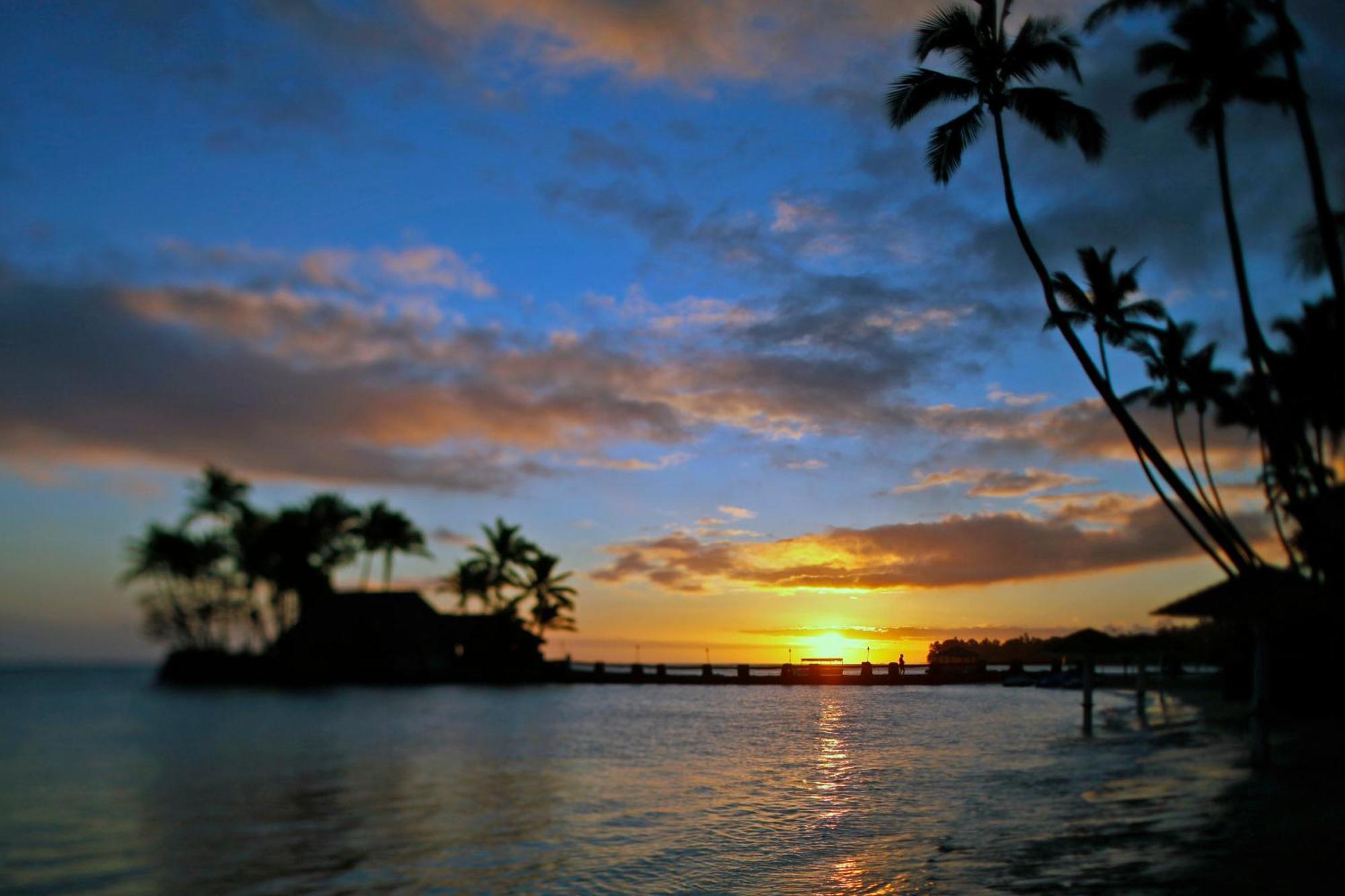 The Warwick Fiji Hotel Korolevu  Exterior photo Sunset at the Four Seasons Resort