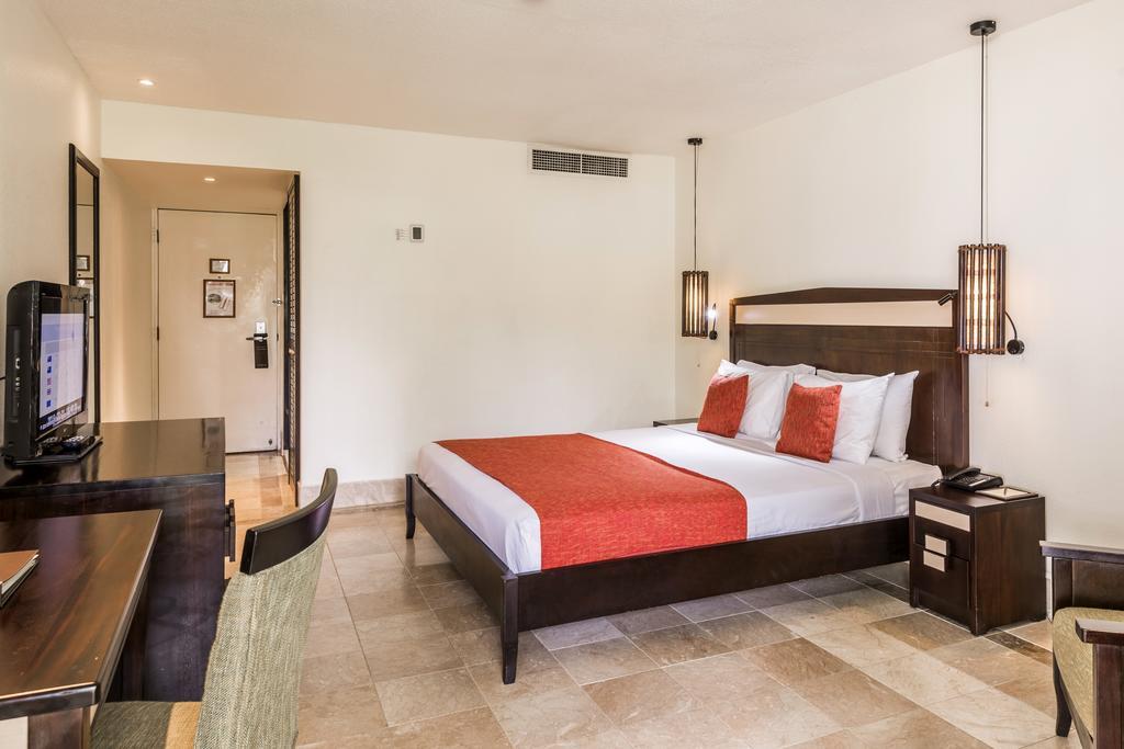 The Warwick Fiji Hotel Korolevu  Room photo