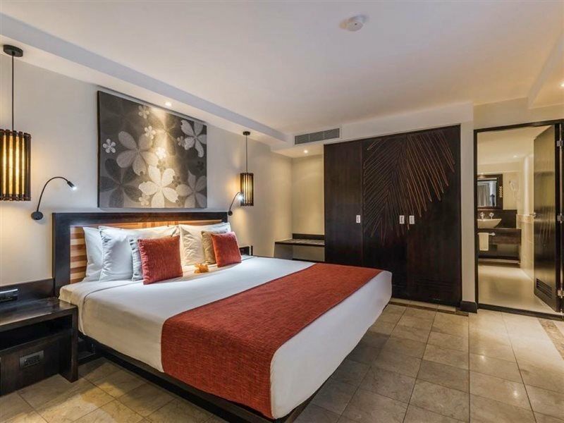 The Warwick Fiji Hotel Korolevu  Exterior photo A bedroom at the Taj Bengal